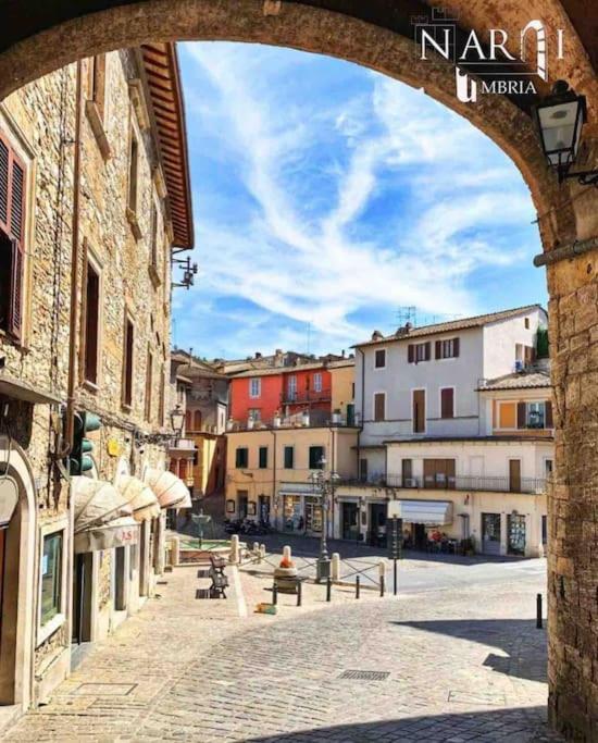 Fresco E Colorato Appartamentino In Narni Scalo Eksteriør bilde