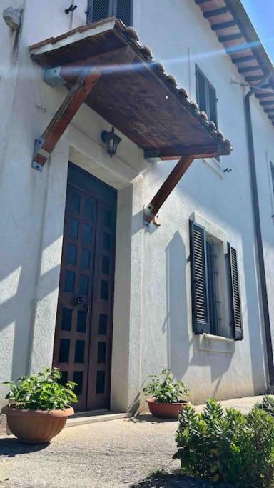 Fresco E Colorato Appartamentino In Narni Scalo Eksteriør bilde