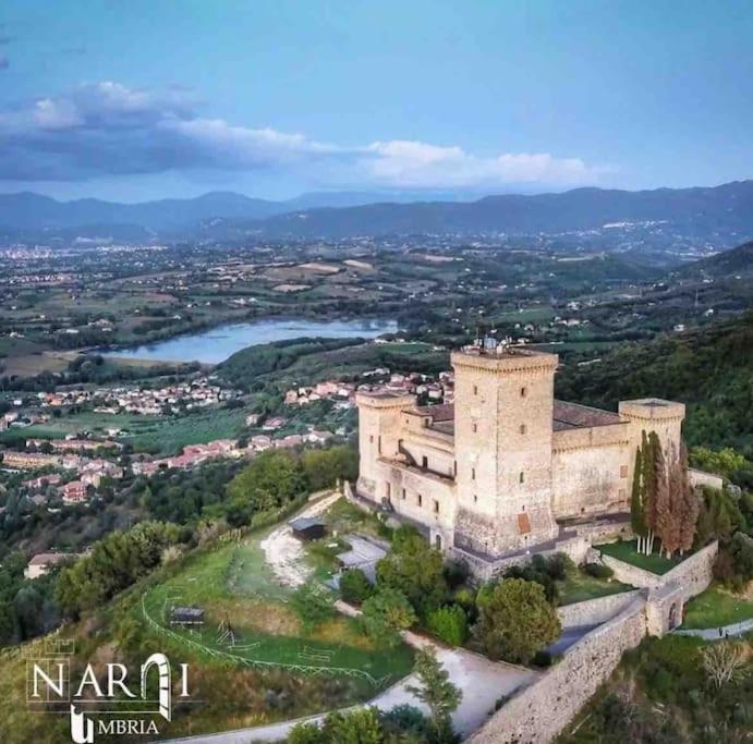 Fresco E Colorato Appartamentino In Narni Scalo Eksteriør bilde